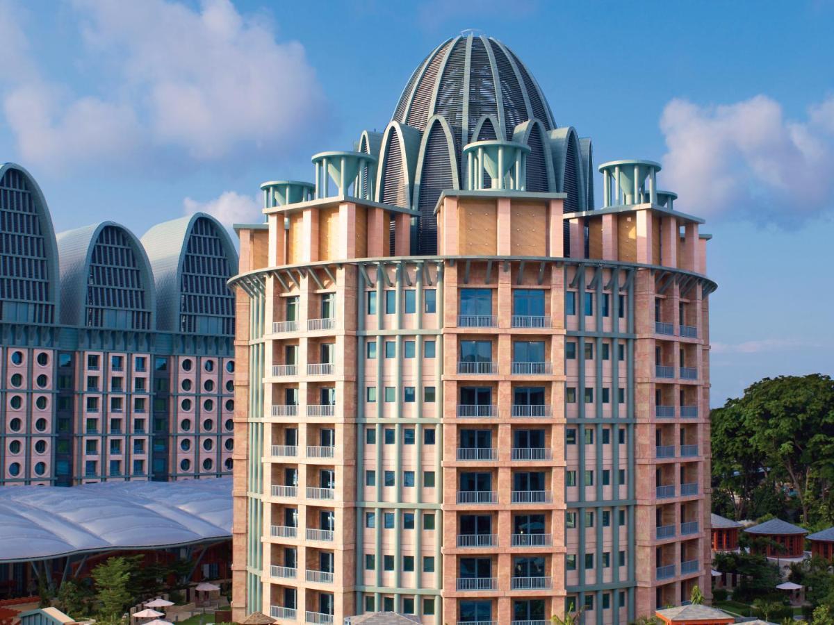 Resorts World Sentosa - Crockfords Tower Сингапур Екстериор снимка