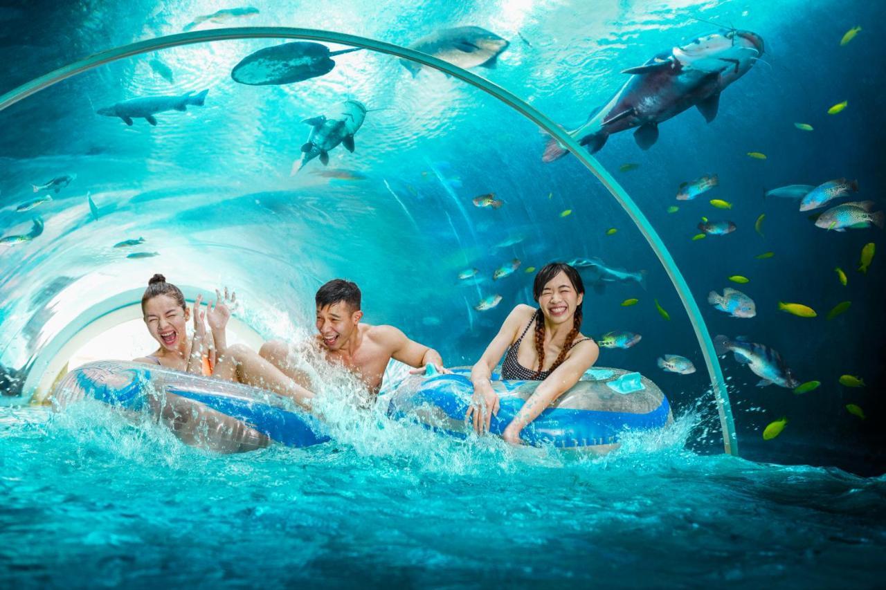 Resorts World Sentosa - Crockfords Tower Сингапур Екстериор снимка